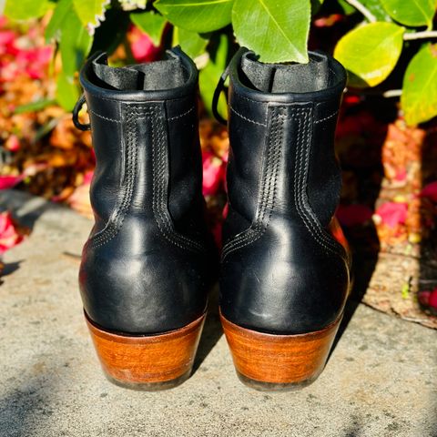 Nicks Becca in Wickett And Craig Navy Double Stuffed
