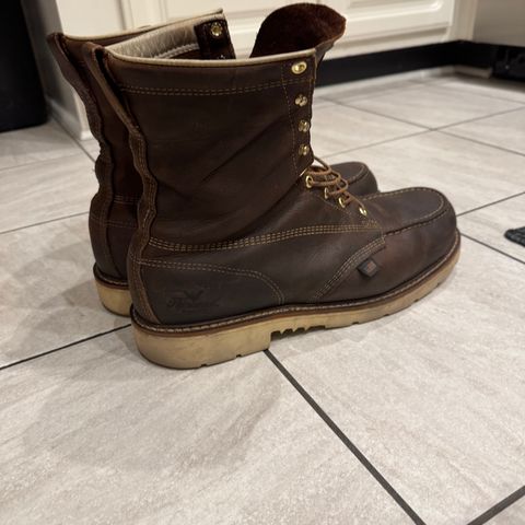 Thorogood American Heritage 8" Moc Toe in Seidel Trail Crazy Horse
