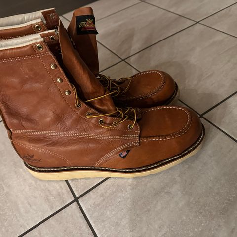 Thorogood American Heritage 8" Moc Toe in Tobacco Gladiator Oil-Tanned