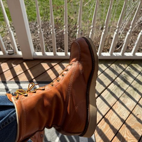 Thorogood American Heritage 8" Moc Toe in Tobacco Gladiator Oil-Tanned