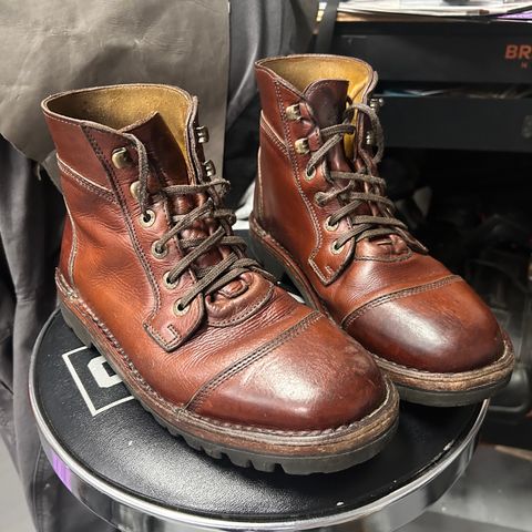 Jim Green Numzaan in jim green walnut veg retan
