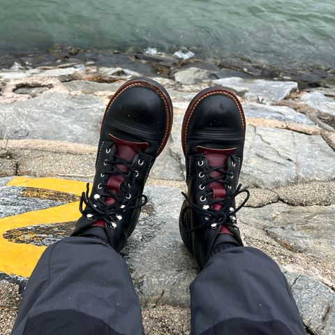 Red Wing Iron Ranger in S.B. Foot Black Harness