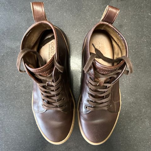 GORAL Smugs in Horween Brown Chromexcel
