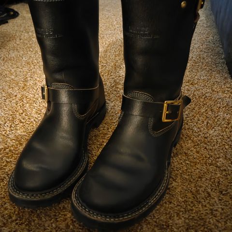 White's Nomad Engineer Boots in Horween Black Waxed Flesh