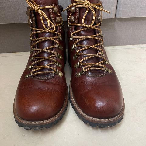Craft & Glory Hike Boots in Full Grain Waxed Water Buffalo