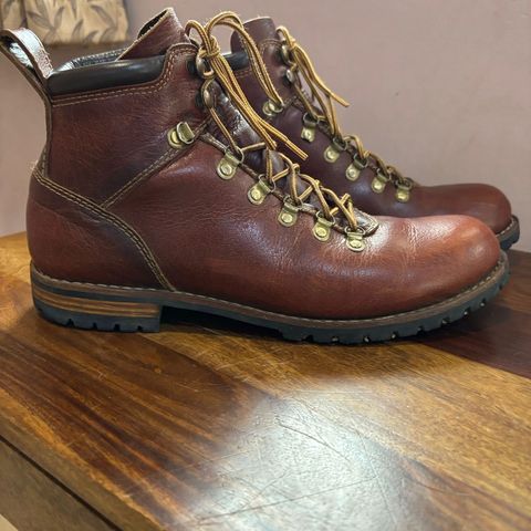 Craft & Glory Hike Boots in Full Grain Waxed Water Buffalo