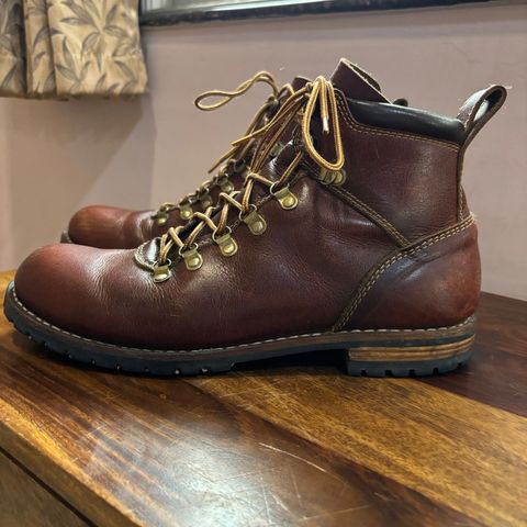Craft & Glory Hike Boots in Full Grain Waxed Water Buffalo