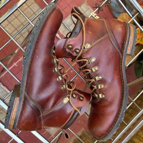 Craft & Glory Hike Boots in Full Grain Waxed Water Buffalo