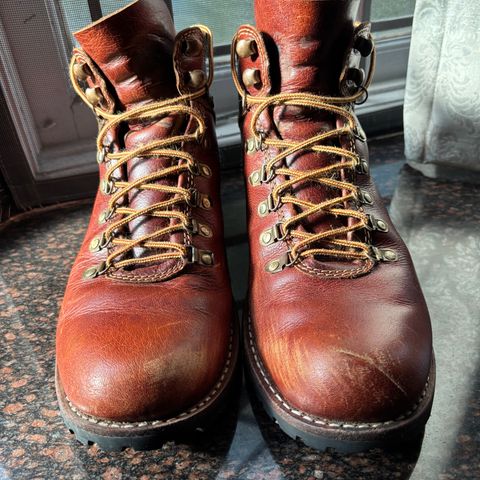 Craft & Glory Hike Boots in Full Grain Waxed Water Buffalo