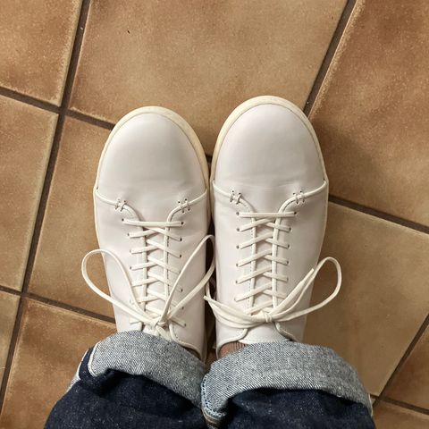 Crown Northampton Harlestone in Off White Veg Tan Calf