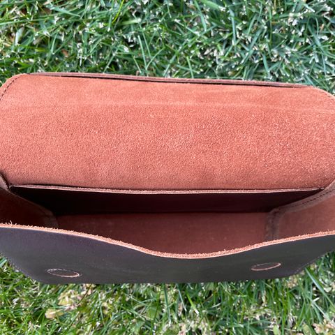 Portland Leather Metro Crossbody in Grizzly