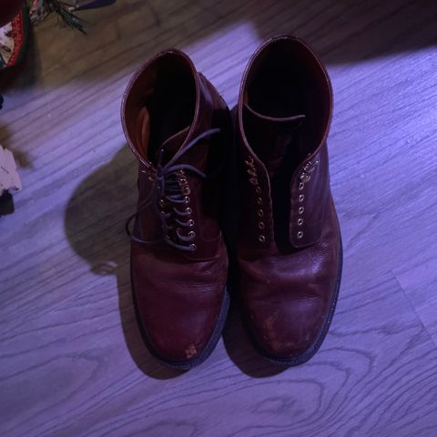 View photo of Grant Stone Edward Boot in Gallun Red Waxed Deer