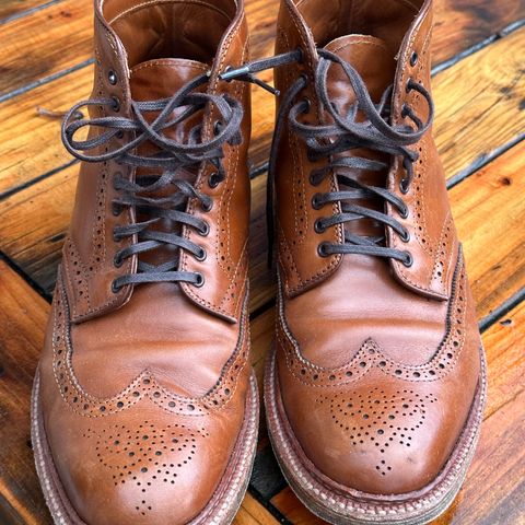 Alden Short Wing Boot in Dark Tan Calfskin