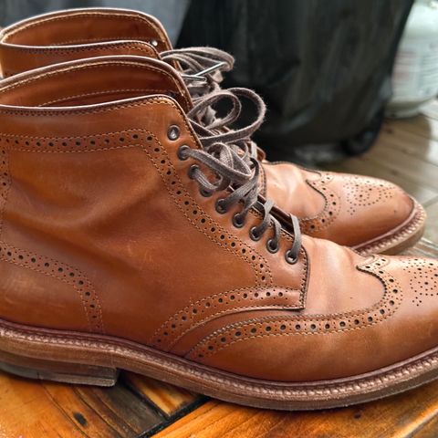Alden Short Wing Boot in Dark Tan Calfskin
