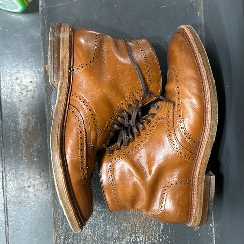 Alden Short Wing Boot in Dark Tan Calfskin