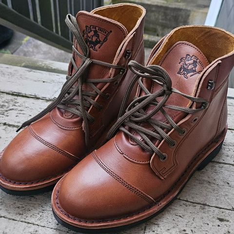 Jim Green Numzaan in Jim Green / Natural Veg Retan