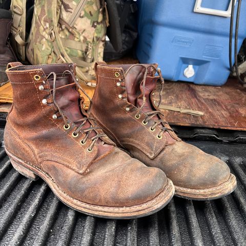 White's 350 Cruiser in Seidel Red Dog Oil Tan Roughout