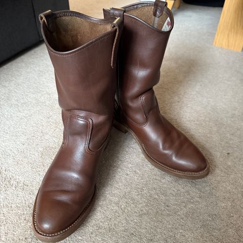 Red Wing Pecos in Brown Boomer Leather