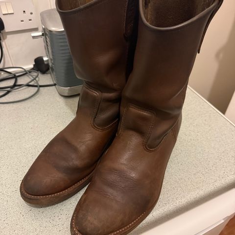 Red Wing Pecos in Brown Boomer Leather