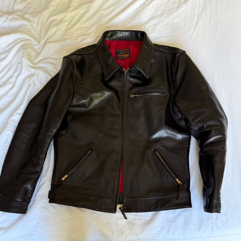 The Flat Head HS001 in Black Teacore Horsebutt
