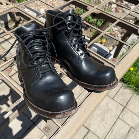 Search result thumbnail of Viberg Service Boot in Horween Black Wooly CXL