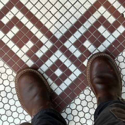 White's Nomad Engineer Boots in Horween Cinnamon Waxed Flesh