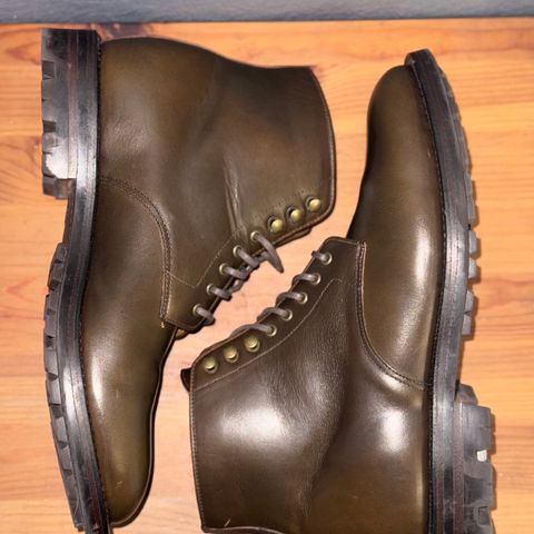 View photo of Grant Stone Edward Boot in Horween Dark Olive Chromexcel