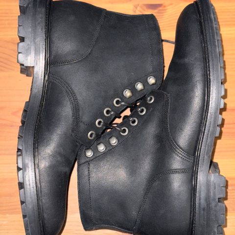 View photo of Grant Stone Diesel Boot in C.F. Stead Black Waxy Commander Suede