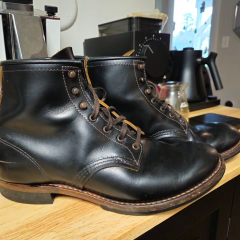 Red Wing Beckman Flatbox in S.B. Foot Black Klondike
