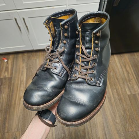 Red Wing Beckman Flatbox in S.B. Foot Black Klondike