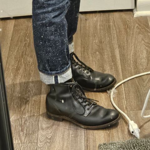 Red Wing Beckman Flatbox in S.B. Foot Black Klondike