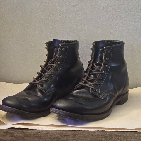 Red Wing Beckman Flatbox in S.B. Foot Black Klondike