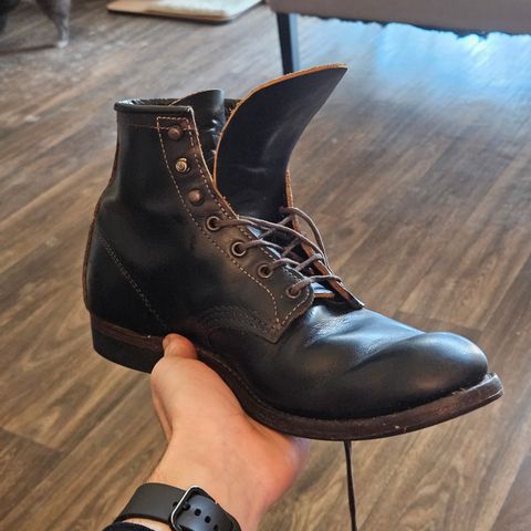 Red Wing Beckman Flatbox in S.B. Foot Black Klondike