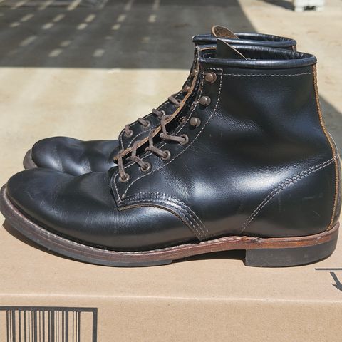 Red Wing Beckman Flatbox in S.B. Foot Black Klondike