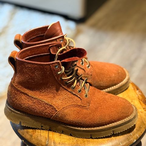 Viberg Scout Boot in Seidel Red Dog Oil Tan Roughout