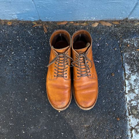 Viberg Service Boot in Raw Natural Wooly Chromexcel