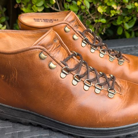 Crown Northampton Everdon in Horween Sunflower Chromexcel