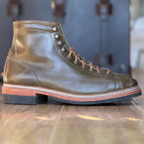 Junkard IMB 2 in Maryam Olive Horsebutt