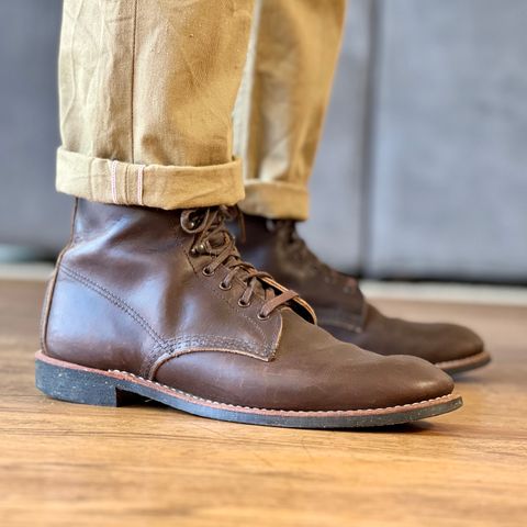 Red Wing Merchant in S.B. Foot Ebony Harness