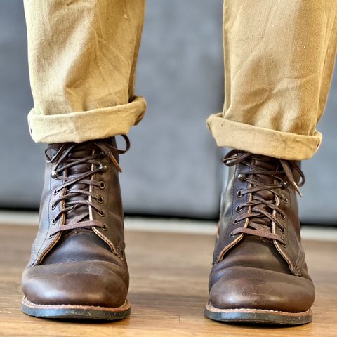 Red Wing Merchant in S.B. Foot Ebony Harness