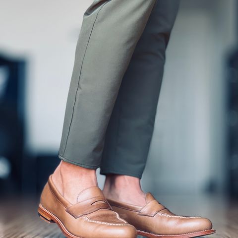 View photo of Grant Stone Traveler Penny in Horween Natural Chromexcel