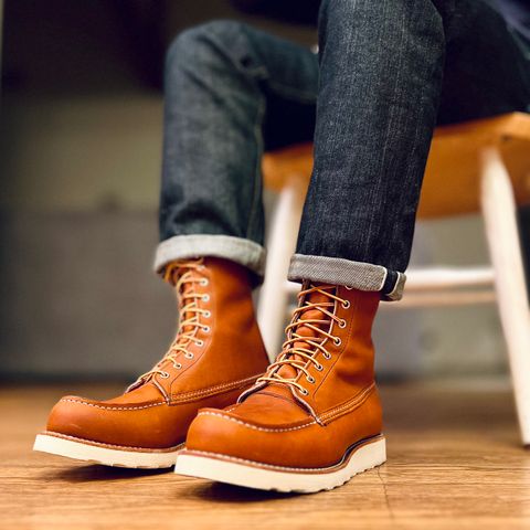 Red Wing 8-Inch Classic Moc in S.B. Foot Oro Legacy