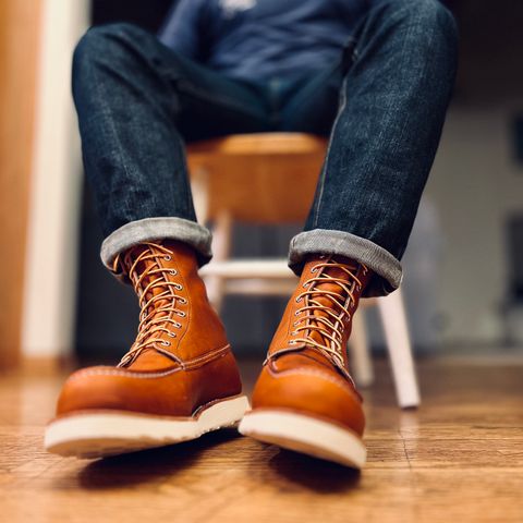 Red Wing 8-Inch Classic Moc in S.B. Foot Oro Legacy