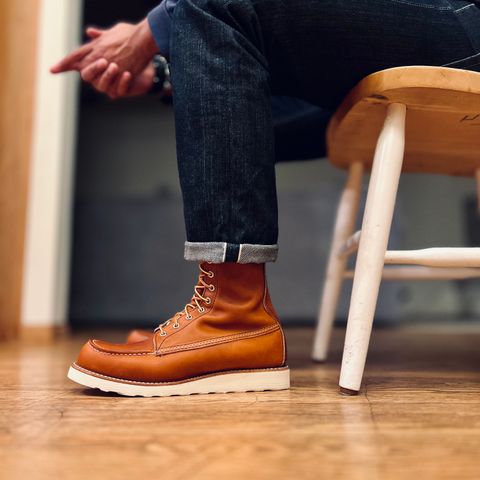 Red Wing 8-Inch Classic Moc in S.B. Foot Oro Legacy
