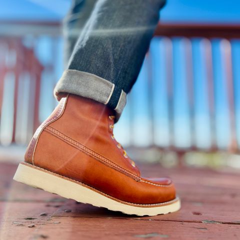 Red Wing 8-Inch Classic Moc in S.B. Foot Oro Legacy