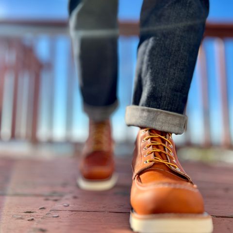 Red Wing 8-Inch Classic Moc in S.B. Foot Oro Legacy
