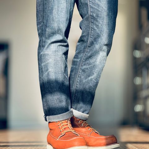 Red Wing 8-Inch Classic Moc in S.B. Foot Oro Legacy