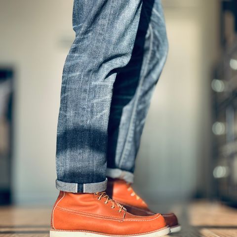 Red Wing 8-Inch Classic Moc in S.B. Foot Oro Legacy