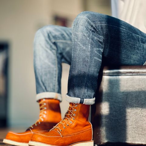 Red Wing 8-Inch Classic Moc in S.B. Foot Oro Legacy