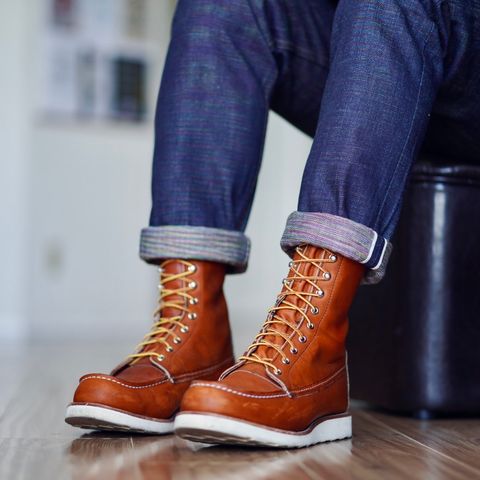 Red Wing 8-Inch Classic Moc in S.B. Foot Oro Legacy